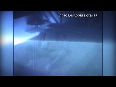 ❤️ 丈夫拍下妻子与邻居做爱的画面,发现他是个绿帽子 Sex video