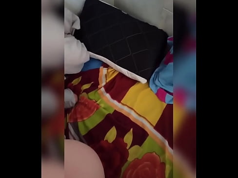 ❤️ 我的室友因为丈夫去度假而独自呆在家里,我趁机操她,用牛奶填满她的屁股 Sex video